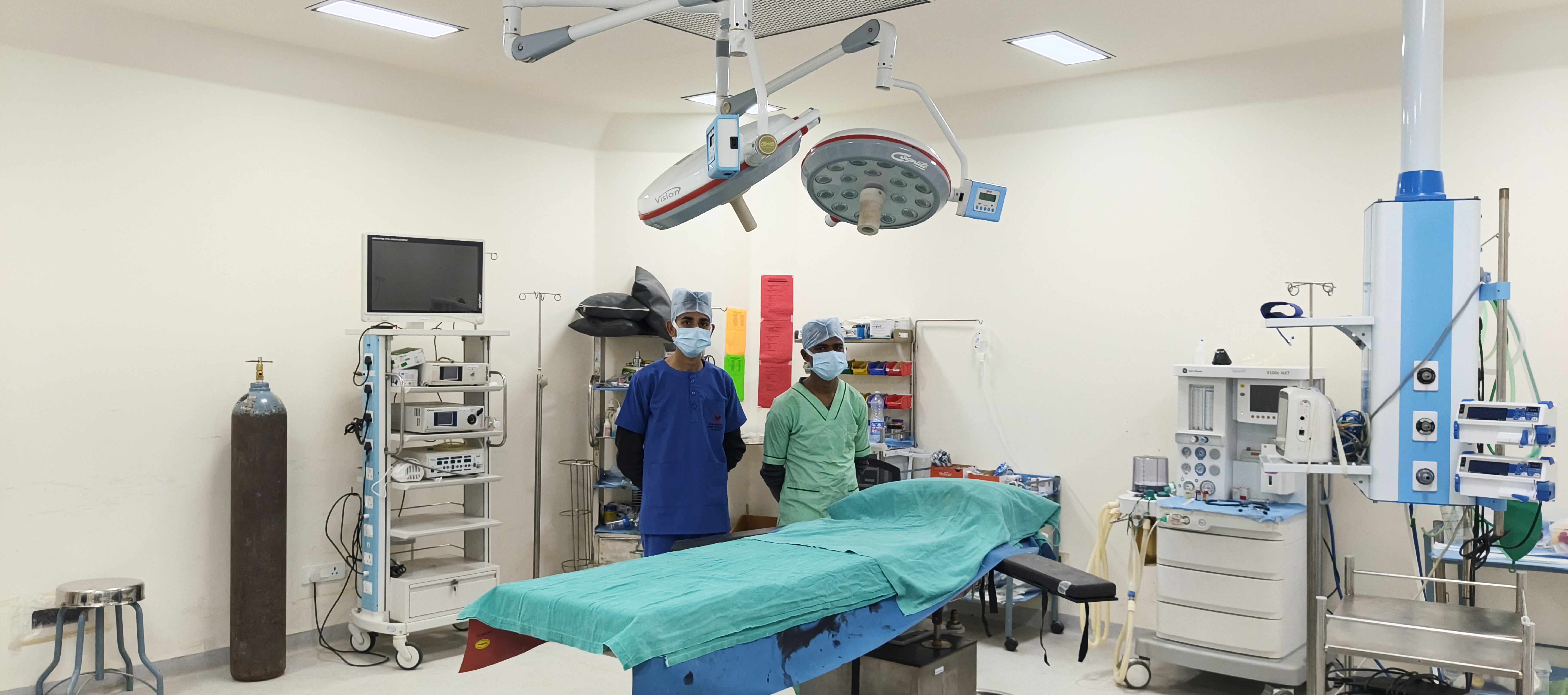 Advanced operation theatre with surgical team at Jhunjhunwala Hospital